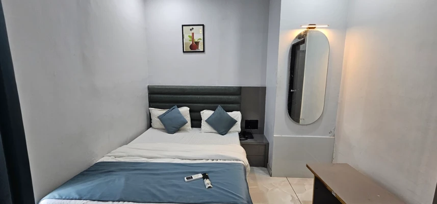 hotel near gandhinagar railway station - hotel hr town