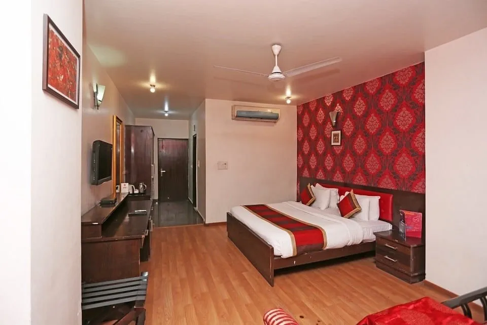 best hotels for few hours in hotel palazzo di lara ghaziabad