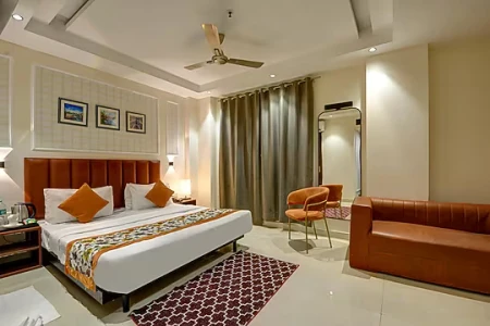 hotel room booking in kaushambi, ghaziabad - qotel comfort at residency kaushambi