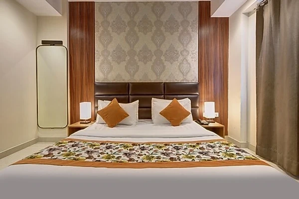 hotel with gym in kaushambi, ghaziabad - qotel comfort at residency kaushambi