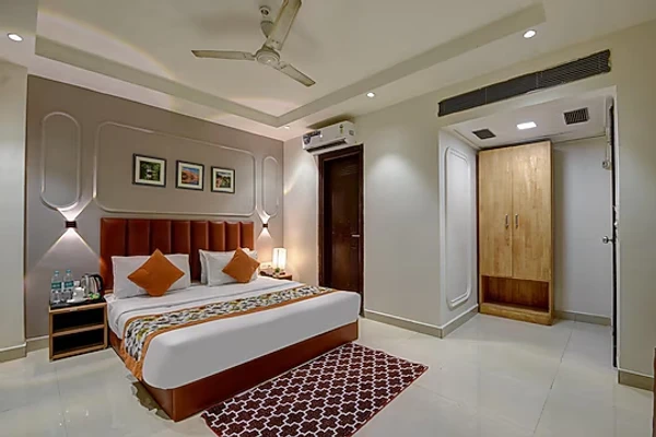 tourist hotels in qotel comfort at residency kaushambi ghaziabad
