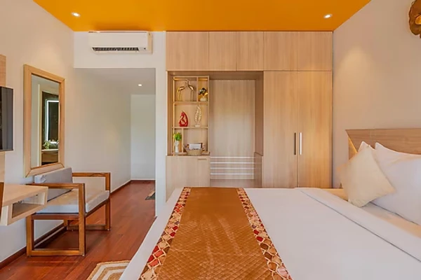 hotel near goa railway station - alaya stay gracias close to ashvem beach