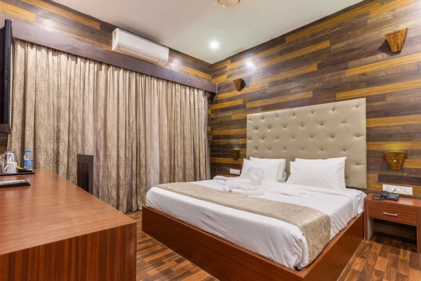 hotel in calangute beach, goa for family - amara oceanfront resort baga