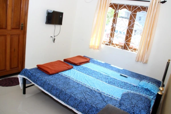 calangute beach, goa homestay in forest - beachway homestay