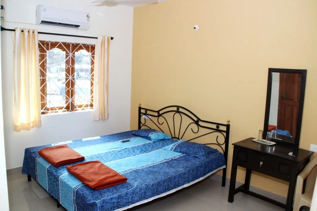homestay in calangute beach, goa for 20 members - beachway homestay