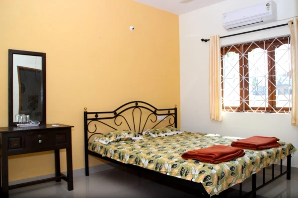 homestay in calangute beach, goa with swimming pool - beachway homestay