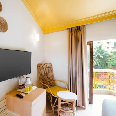 hotel with meeting room in arpora, goa - bloom boutique  baga
