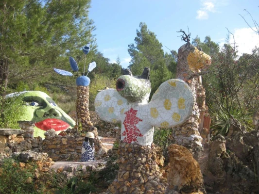 homestay with campfire in colva beach, goa - casa yolanda