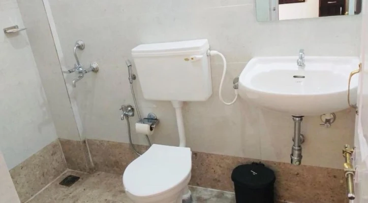 homestay in bogmalo, goa with swimming pool - cinco homestay