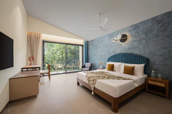 vagator, goa hotel booking - elivaas cloud 7 waves 4 bhk with private  pool vagator