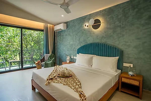 online room booking in vagator, goa - elivaas cloud 7 waves 4 bhk with private  pool vagator