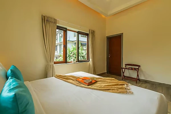 hotel with meeting room in marna siolim, goa - elivaas judiline villa 3 bhk with pool & bar