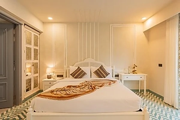 hotel with free parking in assagao, goa - elivaas purple coral luxe 5-bhk villa with two pvt pools chapora fort