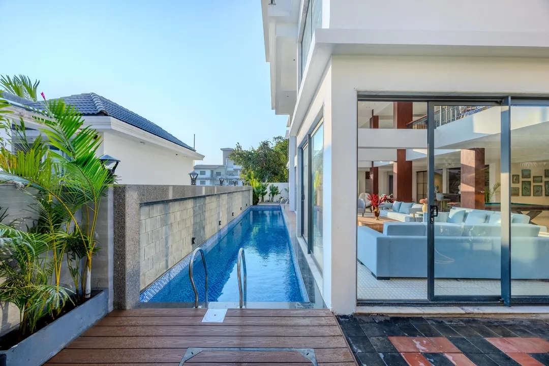 assagao, goa hotel booking - elivaas valley view 5-bhk villa with private pool