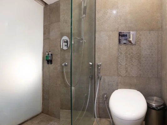 hotel with bar in candolim, goa - hotel citrus prime candolim