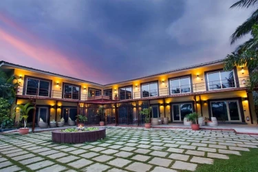 colva beach, goa hotel booking - regenta beach house resort goa