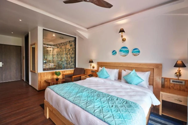 hotel with banquet hall in betalbatim, goa - sea queen beach resort & spa