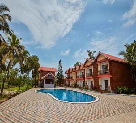 hotel with gym in betalbatim, goa - sea queen beach resort & spa