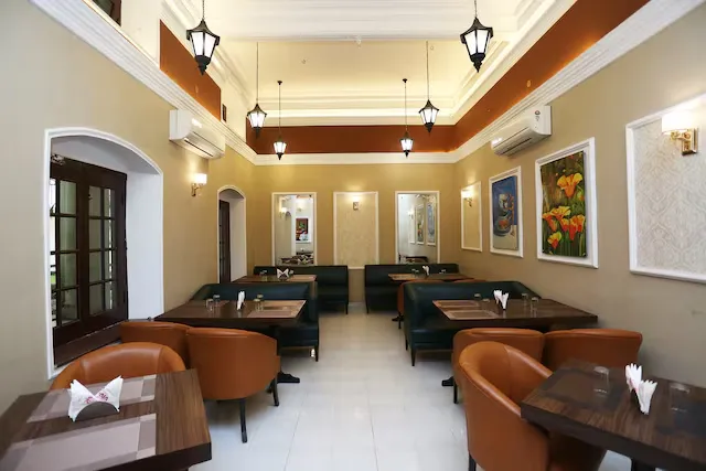 jacuzzi hotel in kawwa bagh colony, gorakhpur - hotel vivek