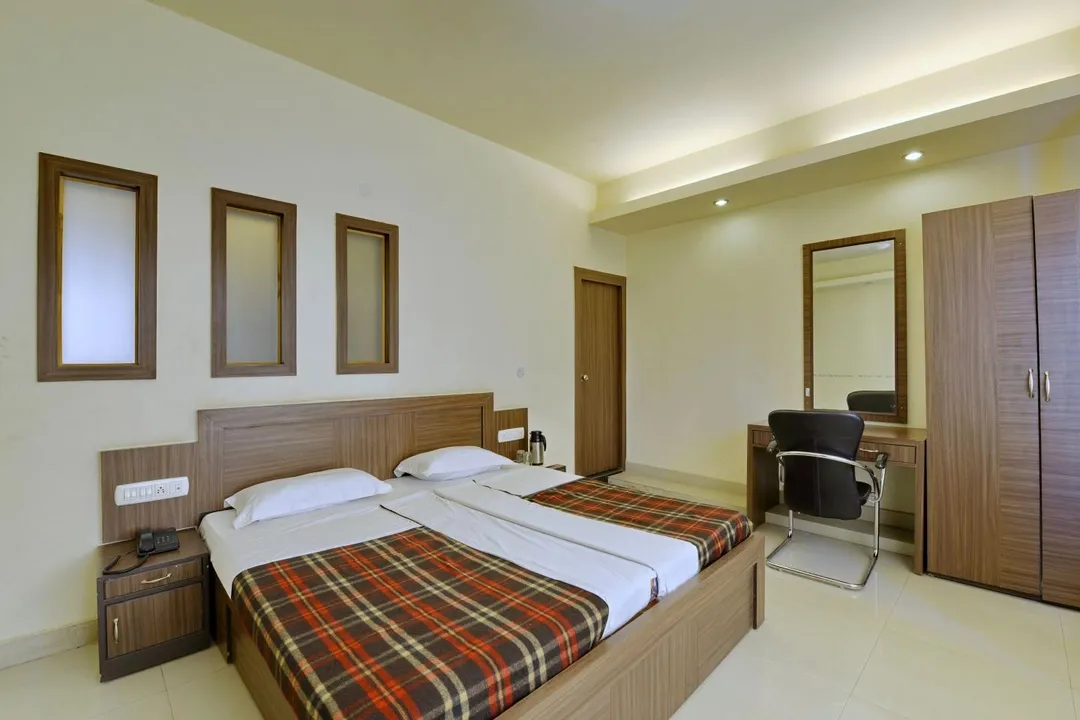 budget hotel in kawwa bagh colony, gorakhpur - hotel vivek