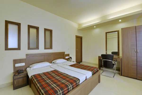 jacuzzi hotel in kawwa bagh colony, gorakhpur - hotel vivek