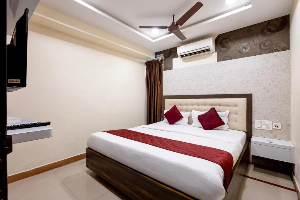 hotel with gym in arundelpet, guntur - hotel aditya grand inn