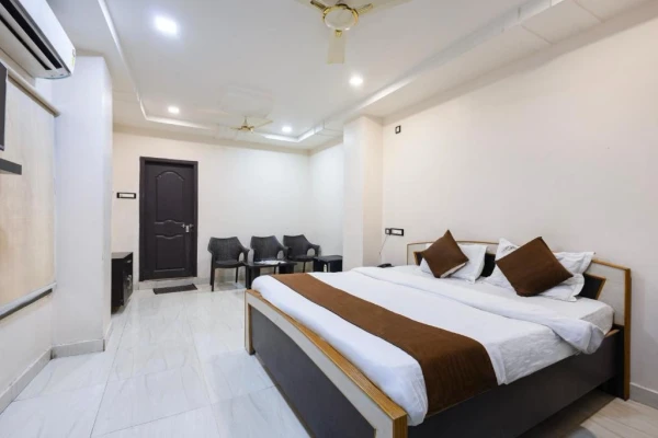hotel with bar in amaravathi, guntur - hotel aditya grand