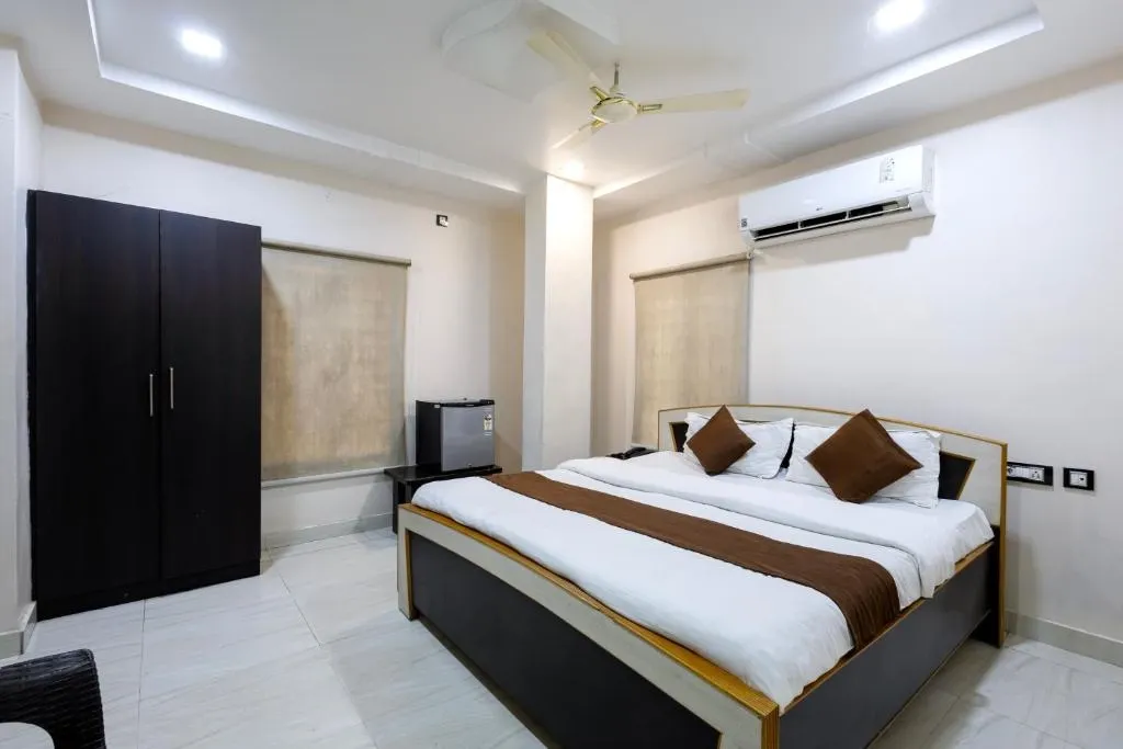 family hotel with pool in amaravathi, guntur - hotel aditya grand
