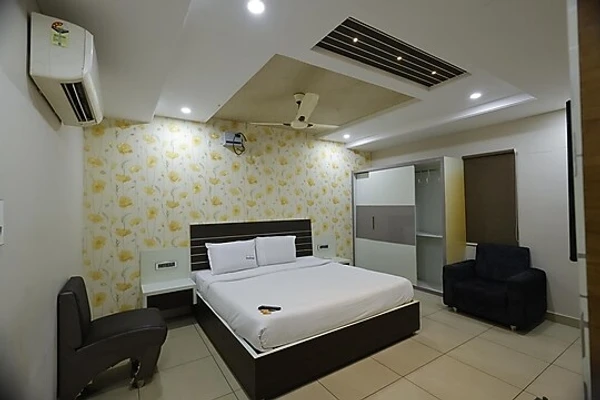 hotel in pattabhipuram, guntur for family - hotel devi fortune