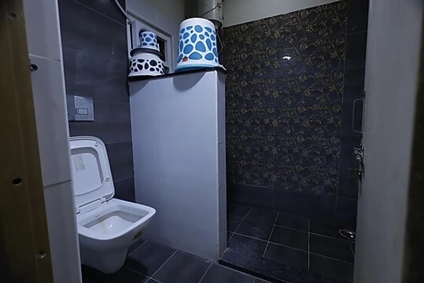 hotel near guntur railway station - hotel devi fortune