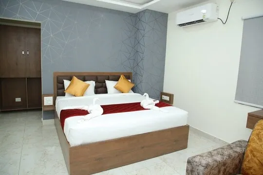 hotel with swimming pool in vinayak nagar, guntur - hotel mv fortune inn