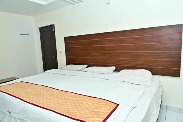 hotel near guntur railway station - hotel siddveer grand