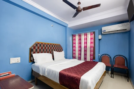 budget hotel in kothapeta, guntur - hotel swarna mayuri