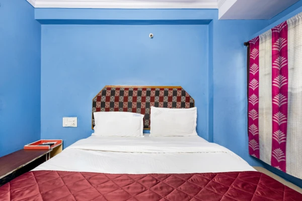 budget hotel in kothapeta, guntur - hotel swarna mayuri