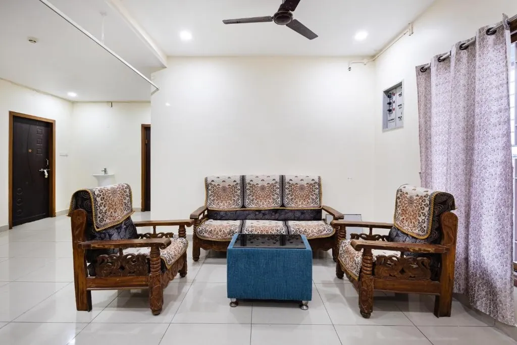 hotel near guntur airport - sapthami luxury rooms