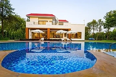 hotel in sohna road, gurugram for couples - 3 bhk farmhouse with pvt pool & lush garden sohna