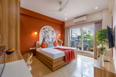hotels for couple in acomo stays gurugram