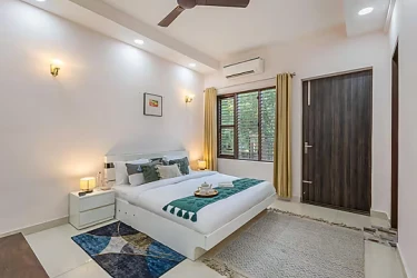 budget hotel in ambience mall, gurugram - alaya stays ashirwad farms 5 bhk pet friendly with pvt pool