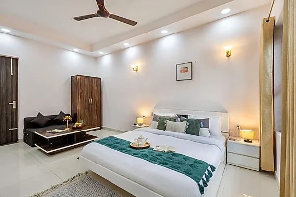 hotel in ambience mall, gurugram for couples - alaya stays ashirwad farms 5 bhk pet friendly with pvt pool