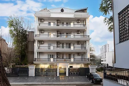 jacuzzi hotel in sector 27, gurugram - alaya stays miyabi suites golf course road gurugram