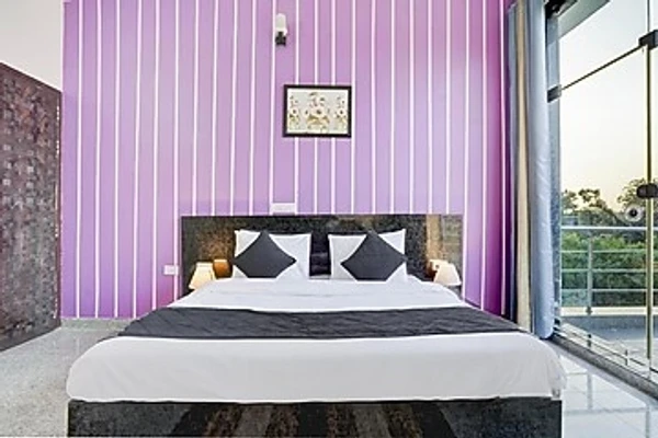 hotel with bar in manesar, gurugram - alaya stays tranquil medows 5 bhk farmhouse with private pool, gazebo & lush garden manesar
