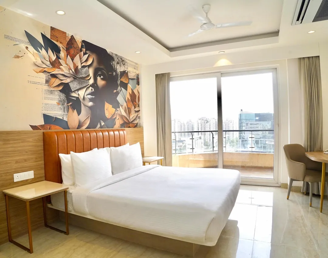 hotel near gurugram railway station - alivaa hotel gurugram sohna road city center