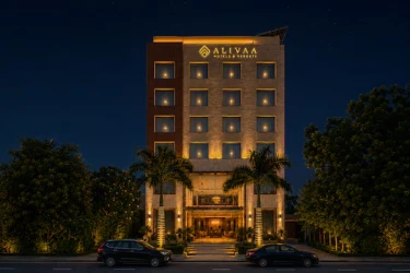 jacuzzi hotel in sector 29, gurugram - alivaa hotel millennium city center