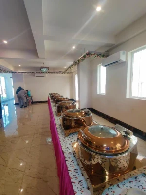 Hotel with bar in sector 30, gurugram - amahi inn
