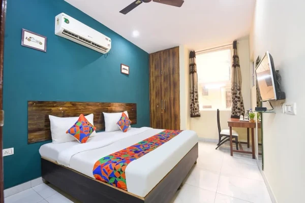 sector 28, gurugram hotel booking - arpit residency - 28