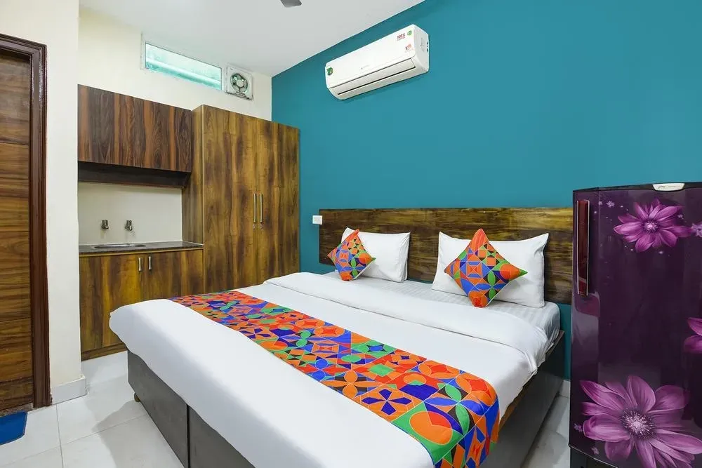 best hotels for unmarried couples in arpit residency - 28 gurugram