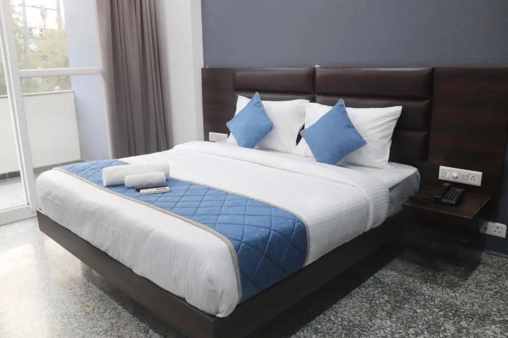 best hotels for couple in axon corporate stays sector 52 gurgaon gurugram