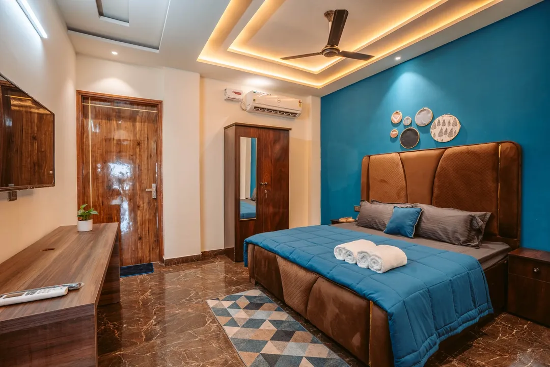 cheap hotels in bnb sakura golf course road gurugram
