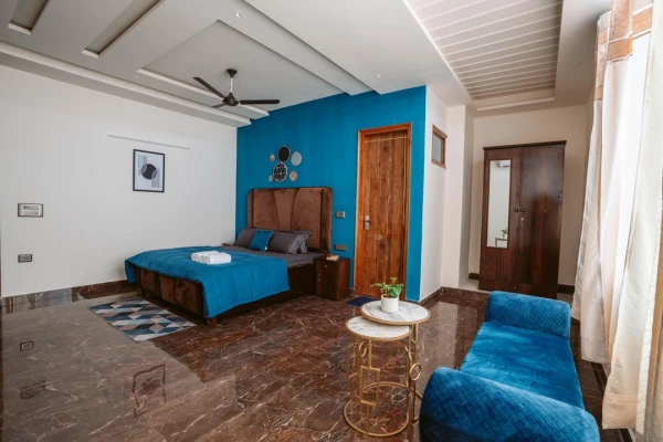 dlf phase 1, gurugram hotel booking - bnb sakura golf course road