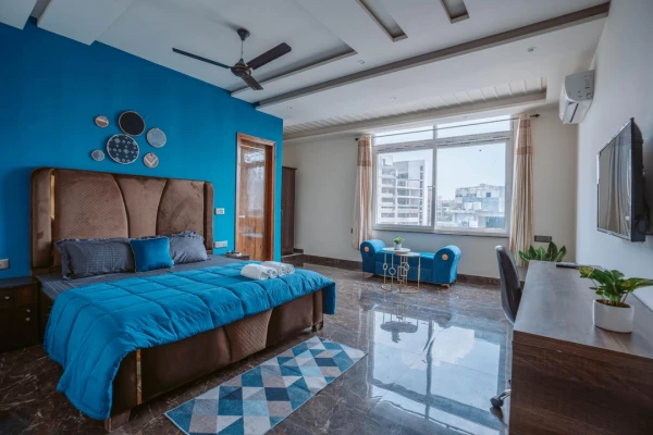 hotel with gym in dlf phase 1, gurugram - bnb sakura golf course road